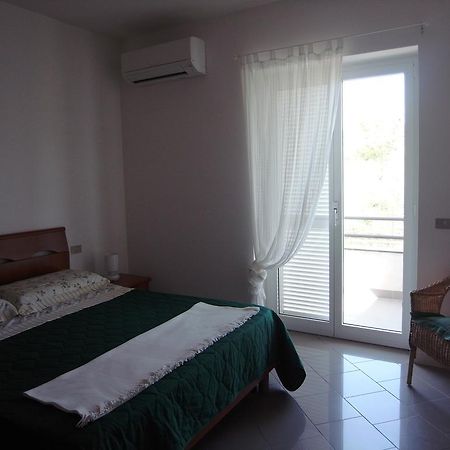 La Zucca A Pois Apartment Formia Ruang foto