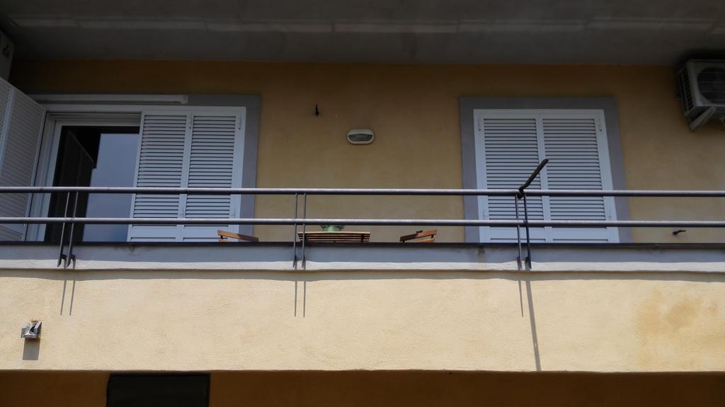 La Zucca A Pois Apartment Formia Ruang foto