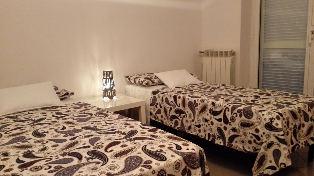 La Zucca A Pois Apartment Formia Ruang foto